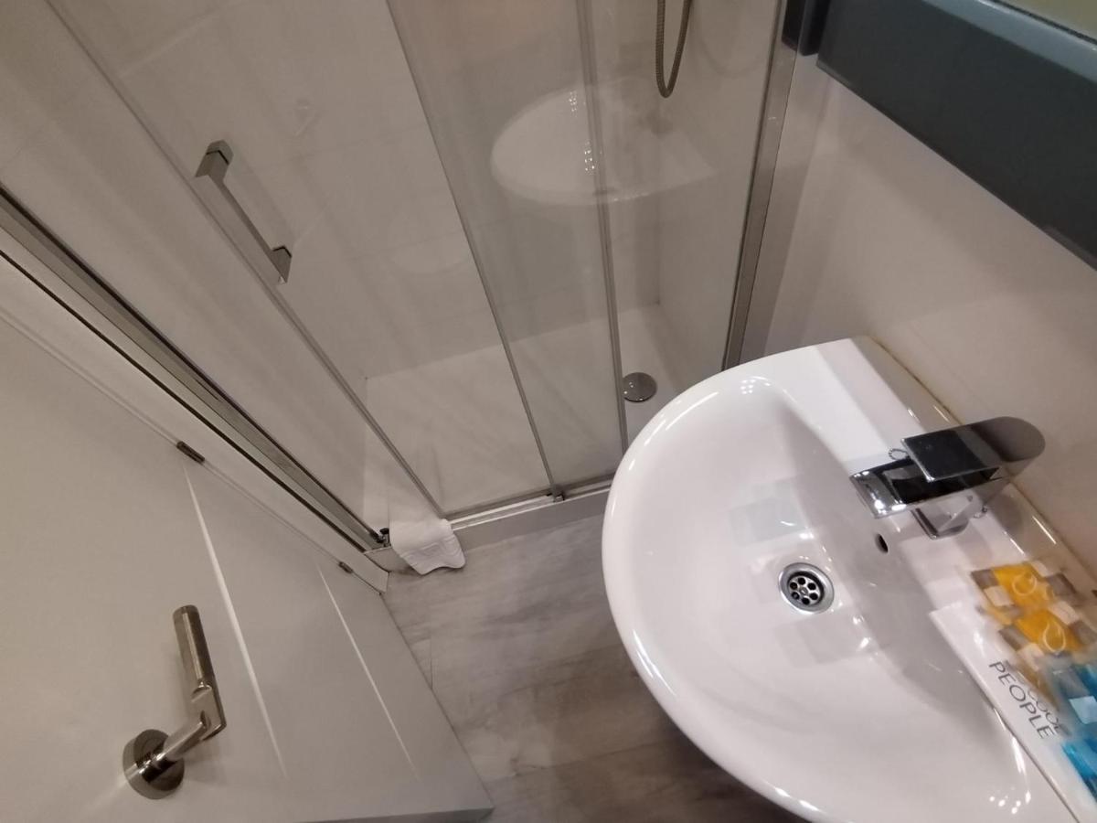 Apartamento Para 4 - Puerta Del Sol مدريد المظهر الخارجي الصورة